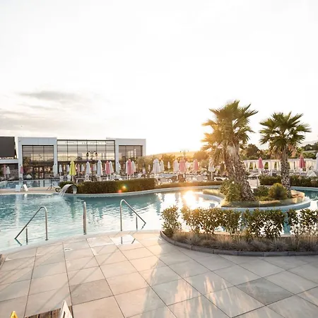 Terme Di Hissar Village * Chisarja