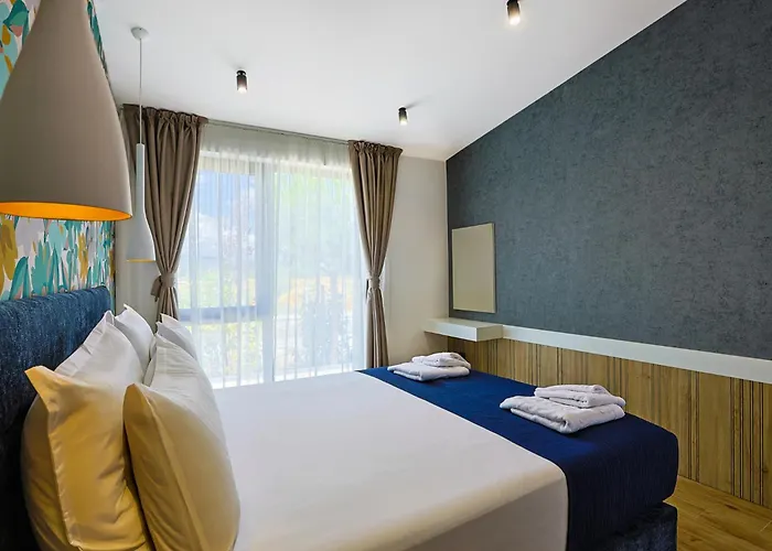 Terme Di Hissar Village Къмпинг