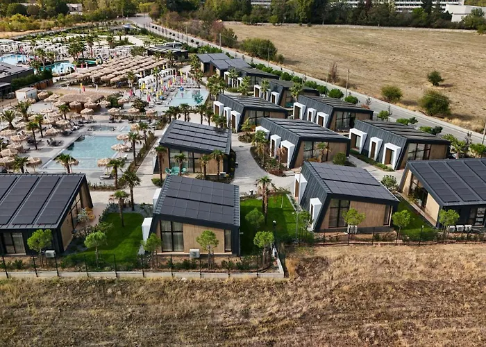 Terme Di Hissar Village Къмпинг