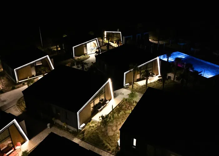 Къмпинг Terme Di Hissar Village