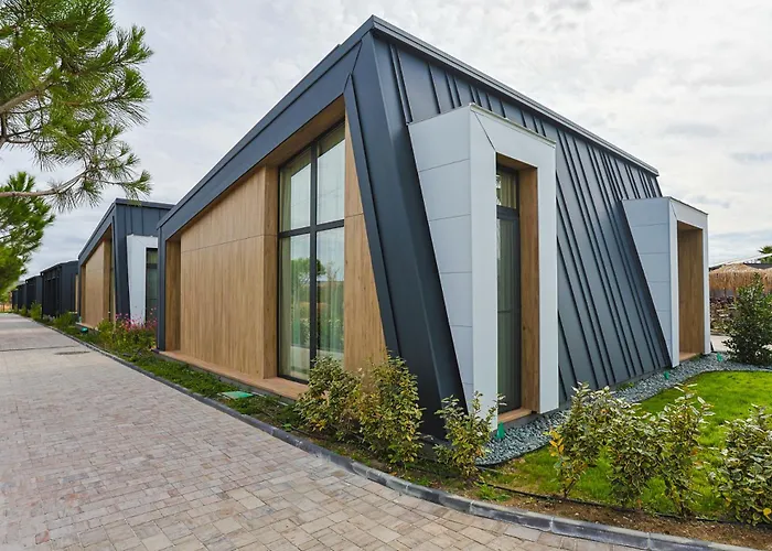 Къмпинг Terme Di Hissar Village *